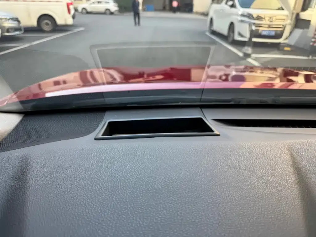 Toyota Camry 2021 из CN, фото 8