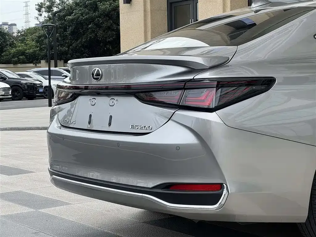 Lexus ES 2025 из CN, фото 10