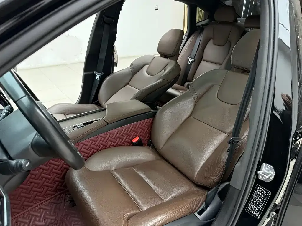 Volvo S90 — фото 10
