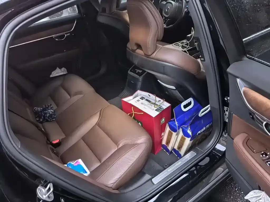Volvo S90 PHEV 2022 из CN, фото 5