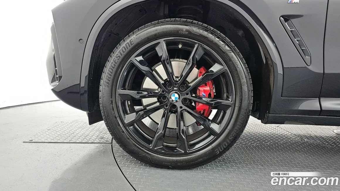 BMW X4 2025 из KR, фото 5