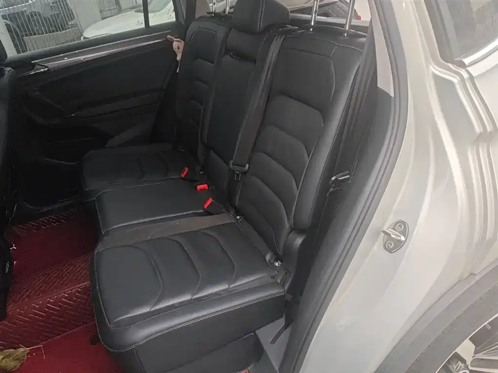Volkswagen Tiguan L 2021 из CN, фото 5