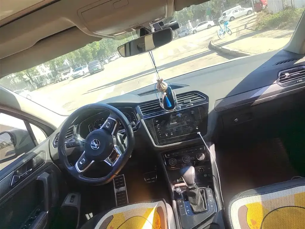 Volkswagen Tiguan L 2021 из CN, фото 6