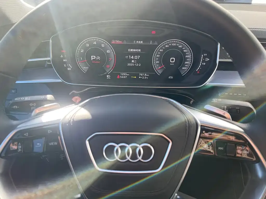 Audi A8 2025 из CN, фото 5