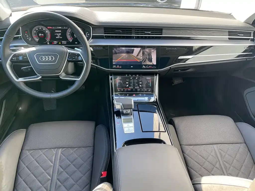 Audi A8 2025 из CN, фото 7