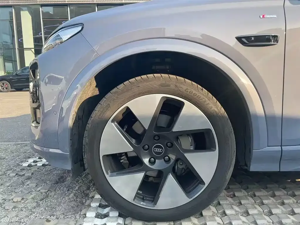 Audi Q6L e-tron 2025 из CN, фото 7