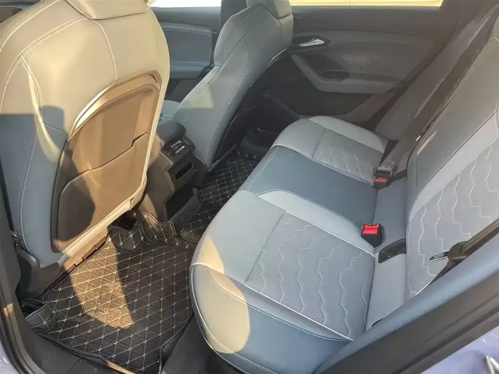 Audi Q6L e-tron 2025 из CN, фото 9