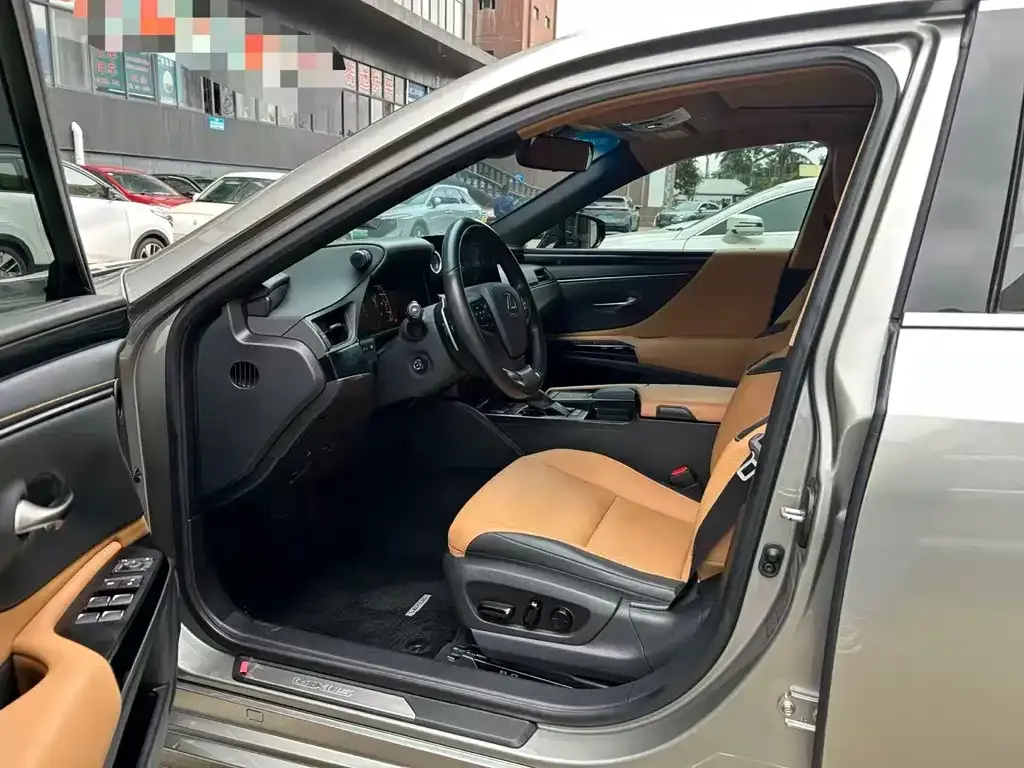 Lexus ES 2022 из CN, фото 4