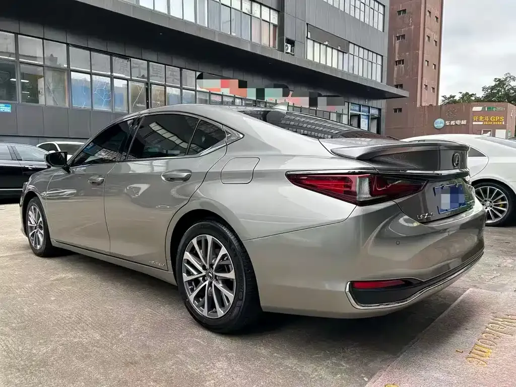 Lexus ES 2022 из CN, фото 9
