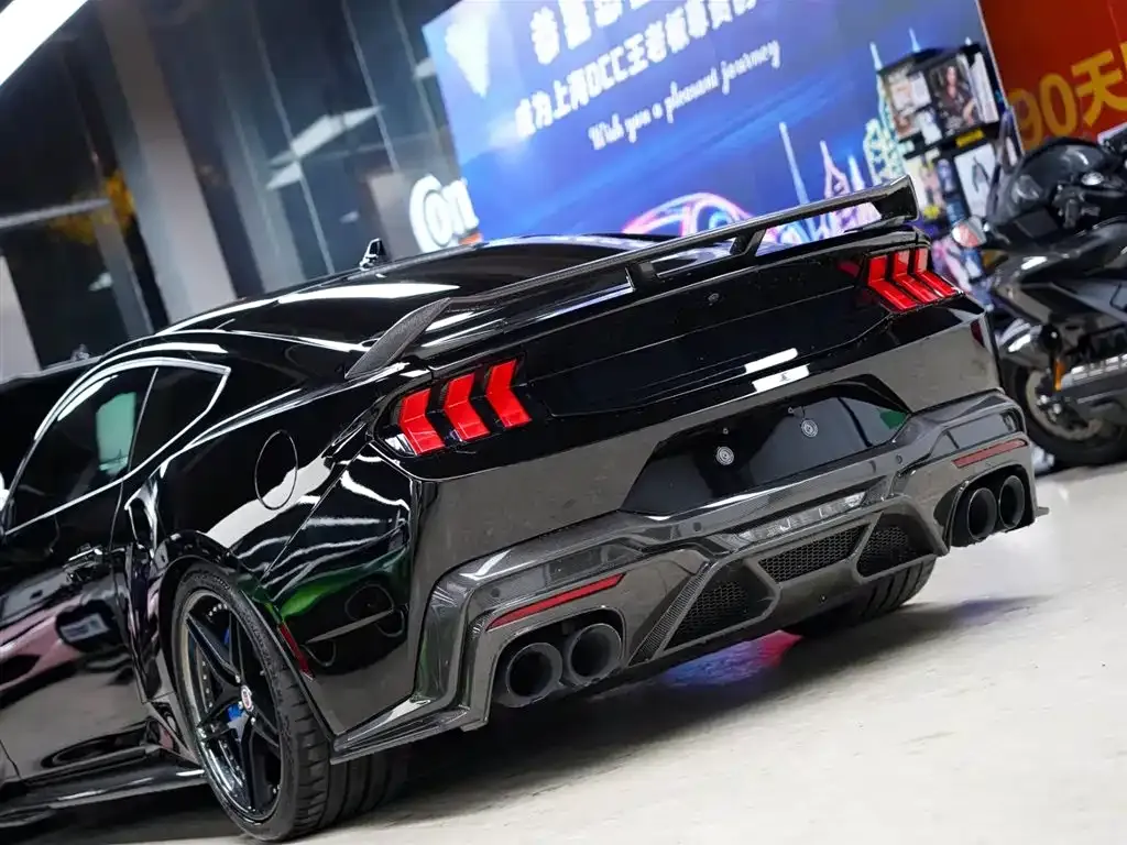 Ford Mustang 2024 из CN, фото 2