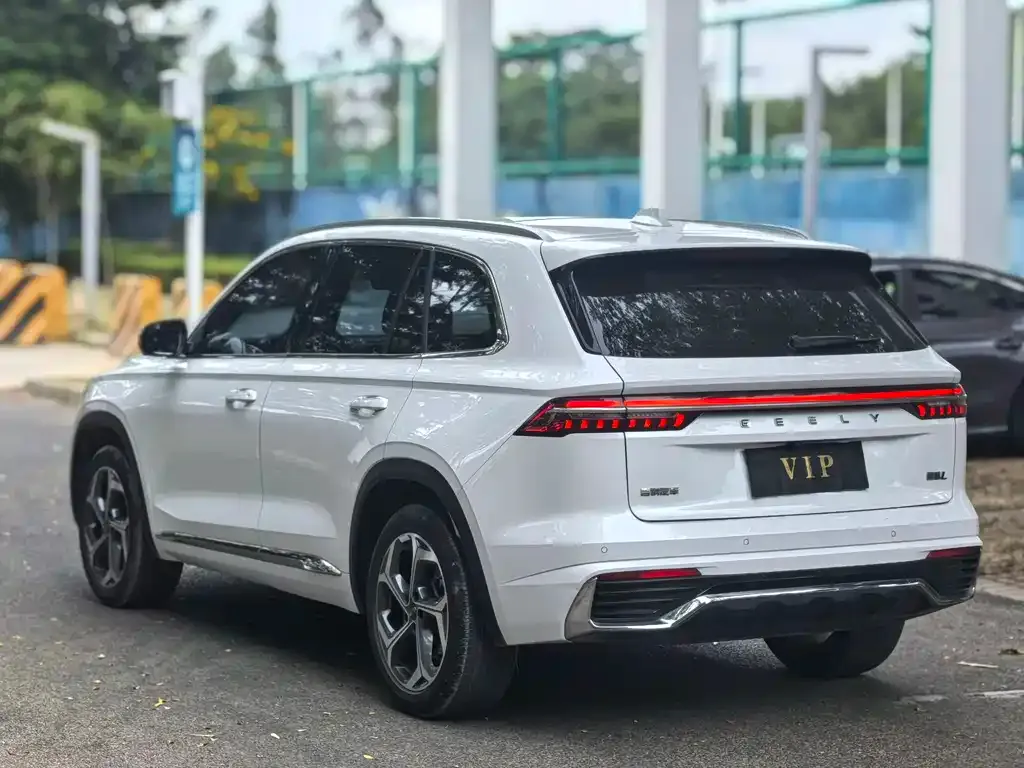 Geely Xingyue L — фото 9