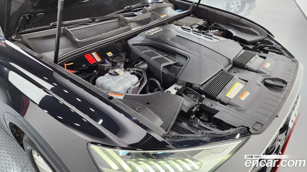 Audi Q8 2021 из KR, фото 6