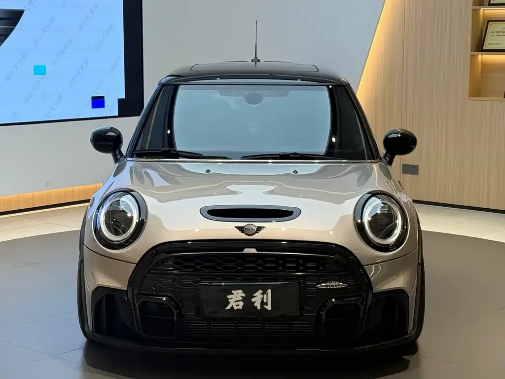 MINI Cooper (3-door) 2023 из CN, фото 3