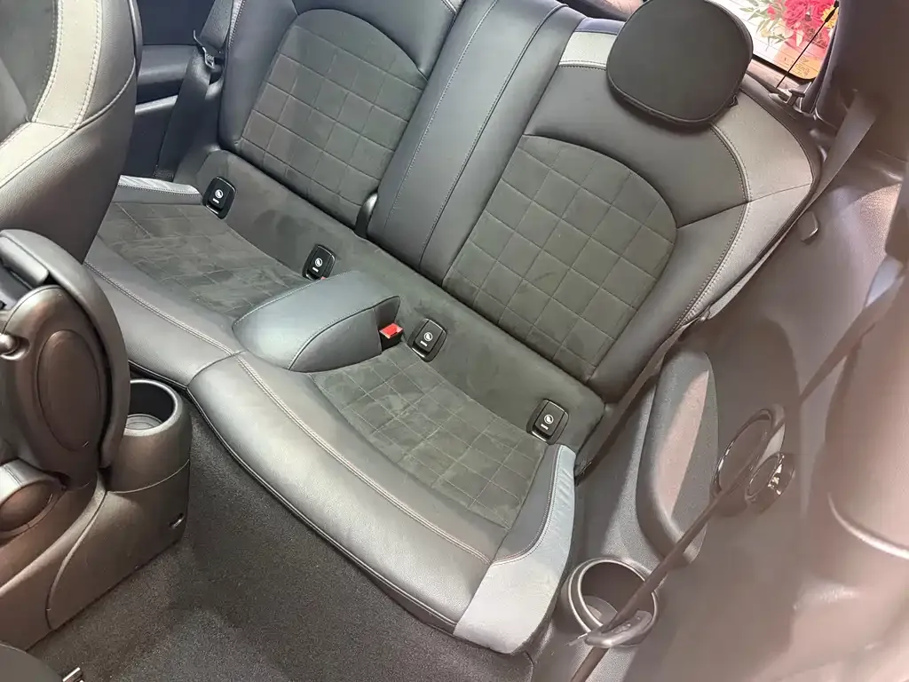 MINI Cooper (3-door) 2023 из CN, фото 6