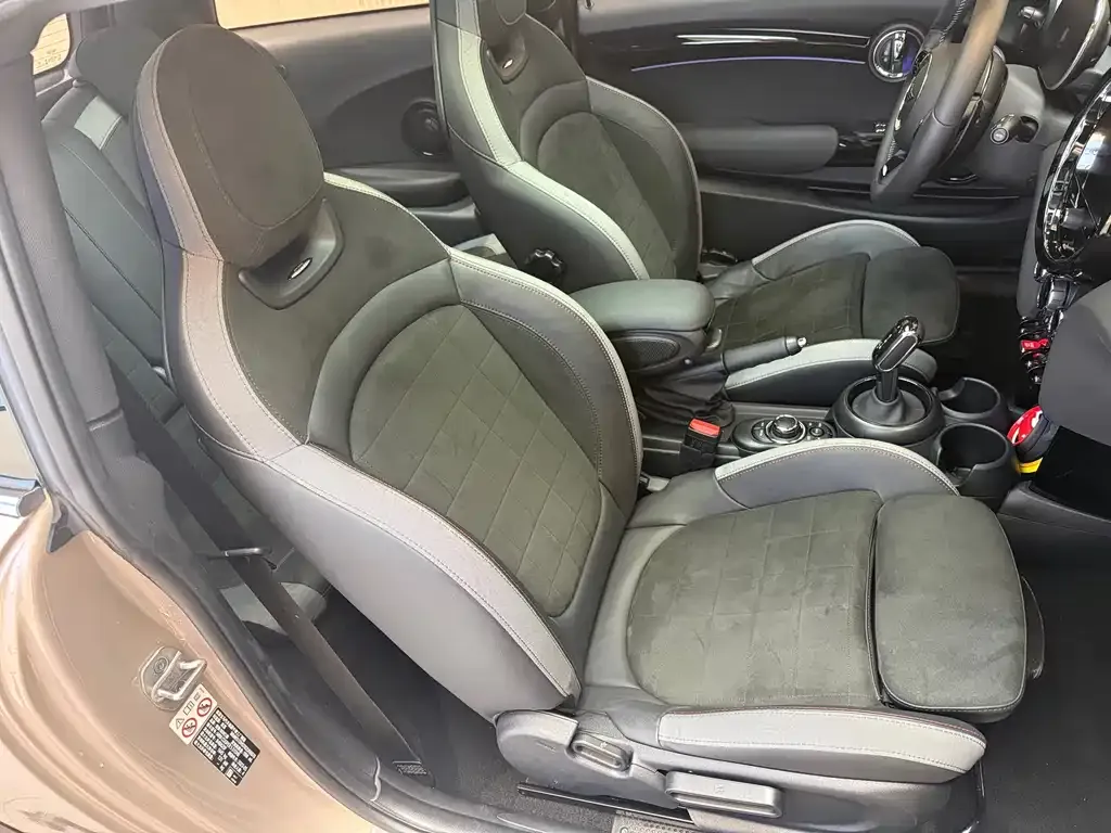 MINI Cooper (3-door) 2023 из CN, фото 7