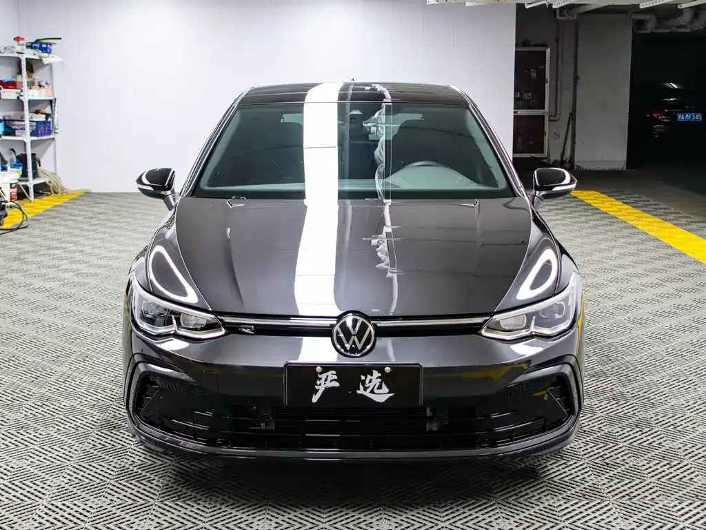 Volkswagen Golf 2022 из CN, фото 2