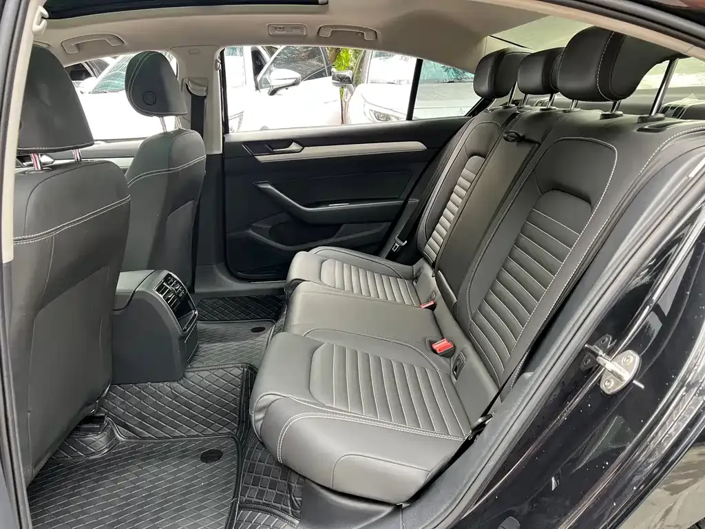 Volkswagen Magotan 2022 из CN, фото 10