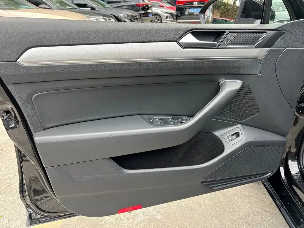 Volkswagen Magotan 2022 из CN, фото 7