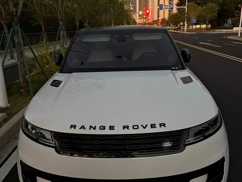 Land Rover Sport 2024 из CN, фото 3
