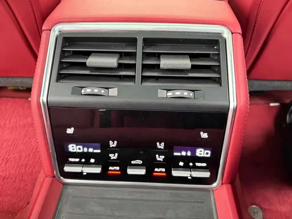 Porsche Panamera 2023 из CN, фото 10