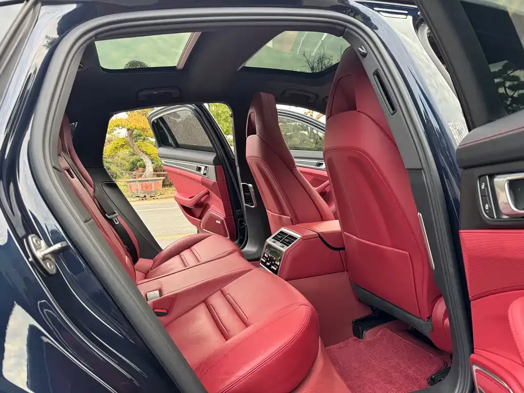 Porsche Panamera 2023 из CN, фото 8