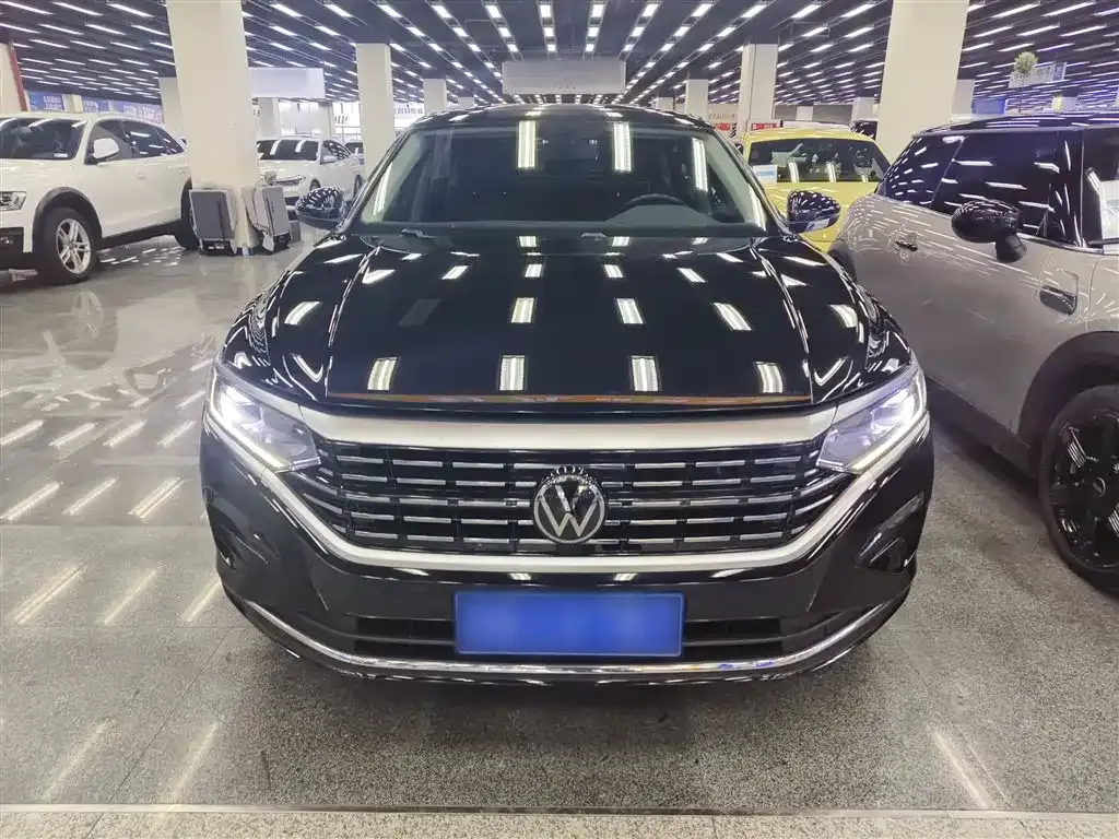 Volkswagen Passat 2023 из CN, фото 3