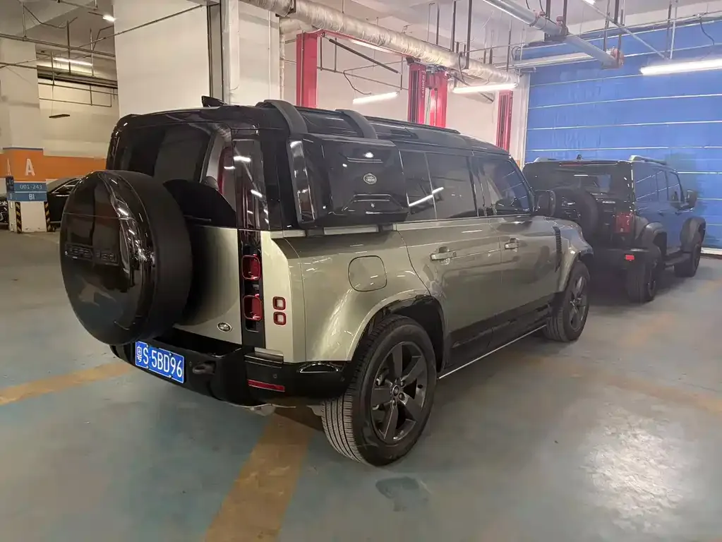 Land Rover Defender — фото 3