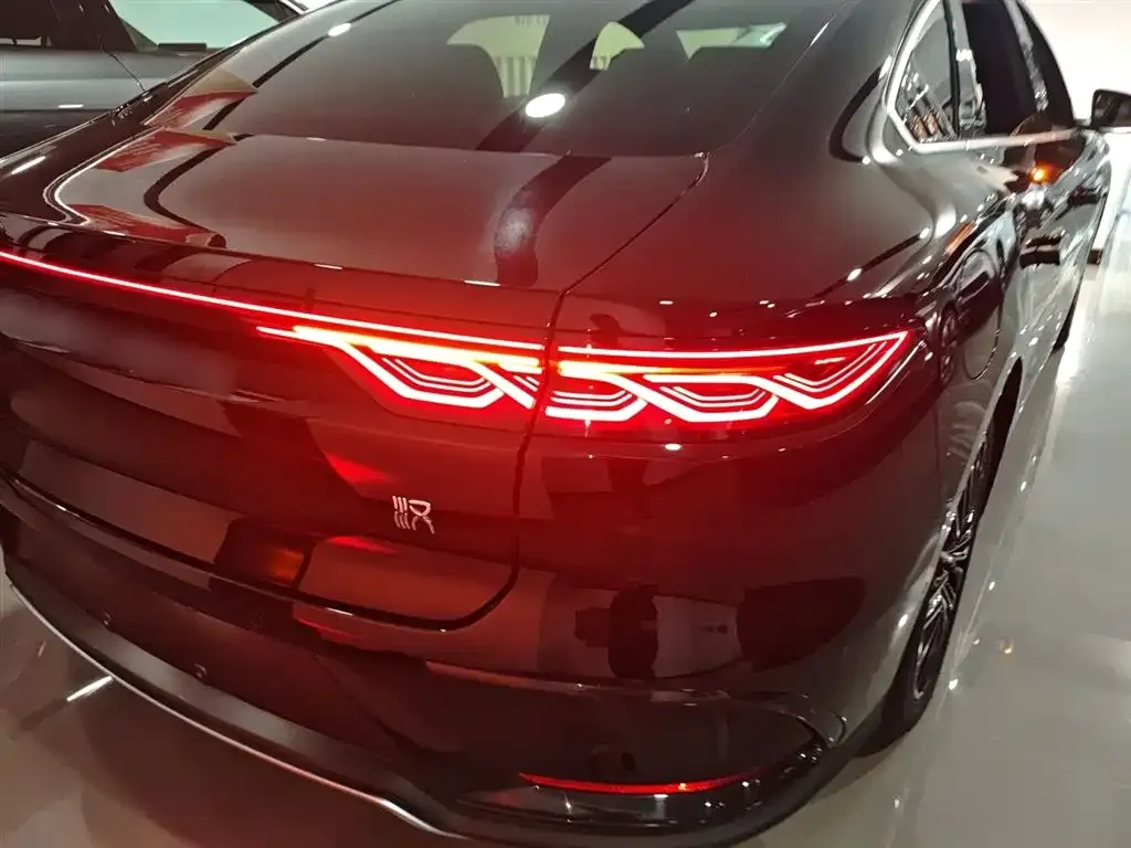 BYD Han 2025 из CN, фото 8