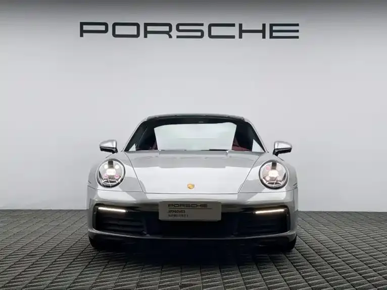 Porsche 911 2025 из CN, фото 2