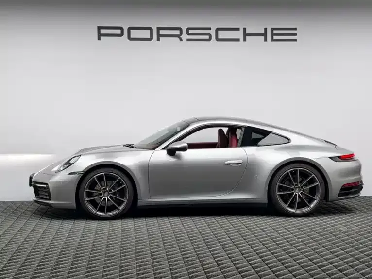 Porsche 911 2025 из CN, фото 4