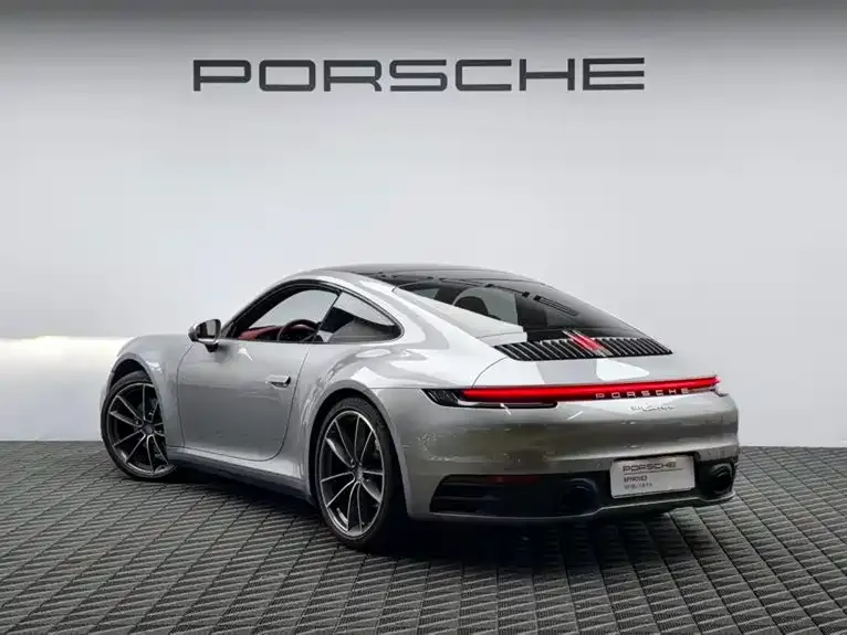 Porsche 911 2025 из CN, фото 6