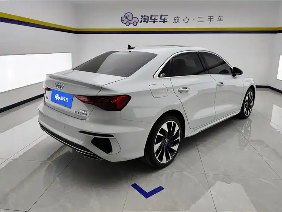 Audi A3 2023 из CN, фото 3