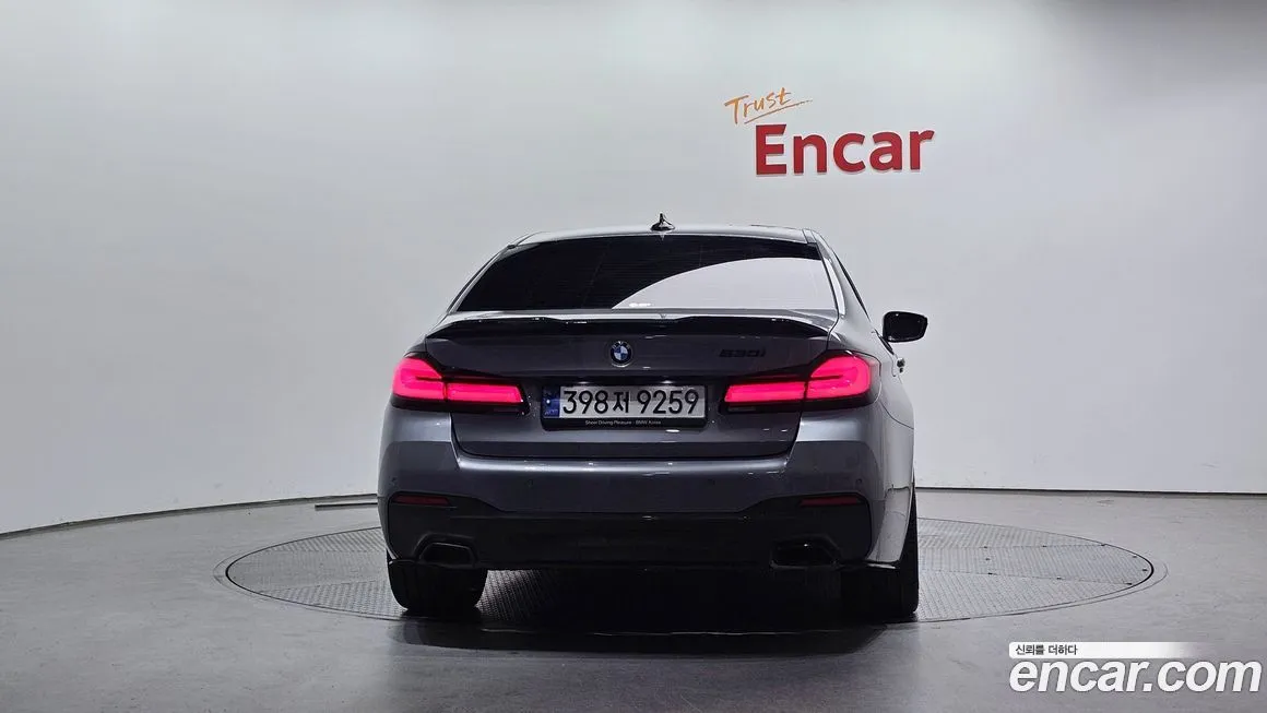 BMW 5-Series 2023 из KR, фото 4
