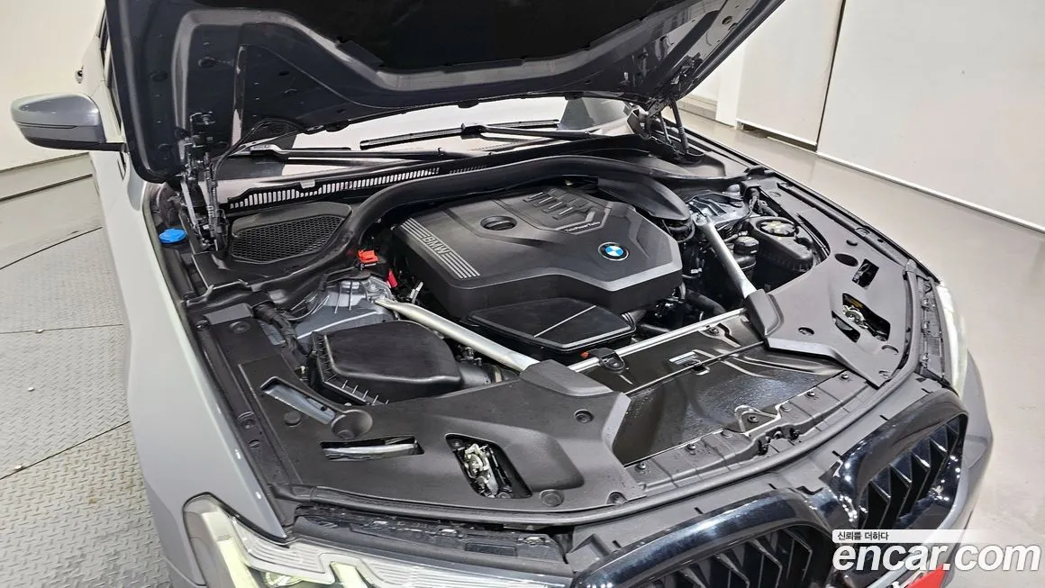BMW 5-Series 2023 из KR, фото 6