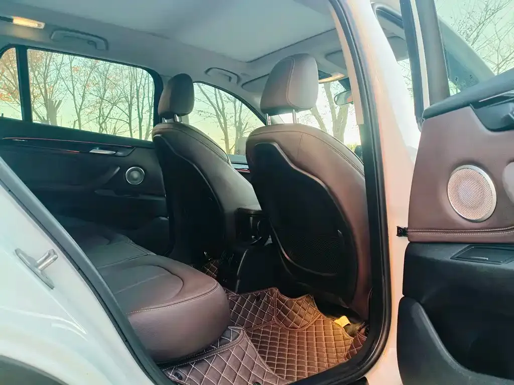 BMW X1 2022 из CN, фото 10