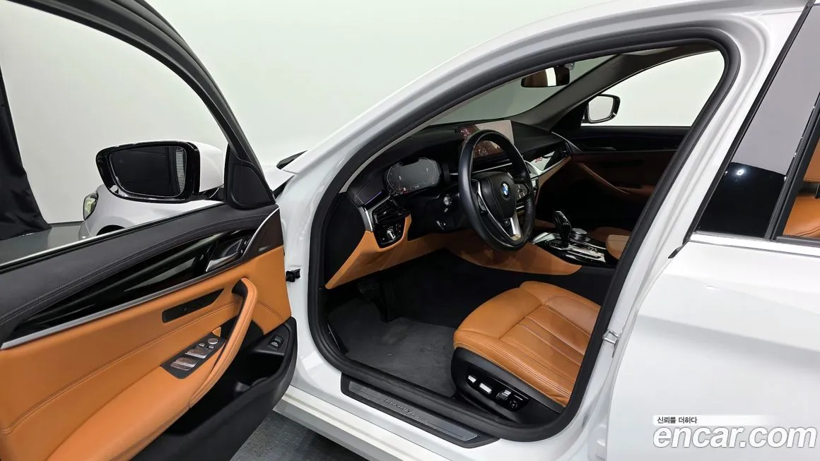 BMW 5-Series 2022 из KR, фото 10