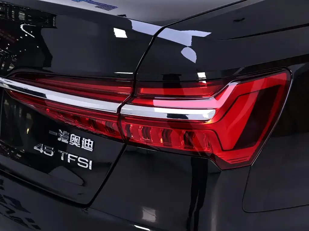 Audi A6L 2024 из CN, фото 9