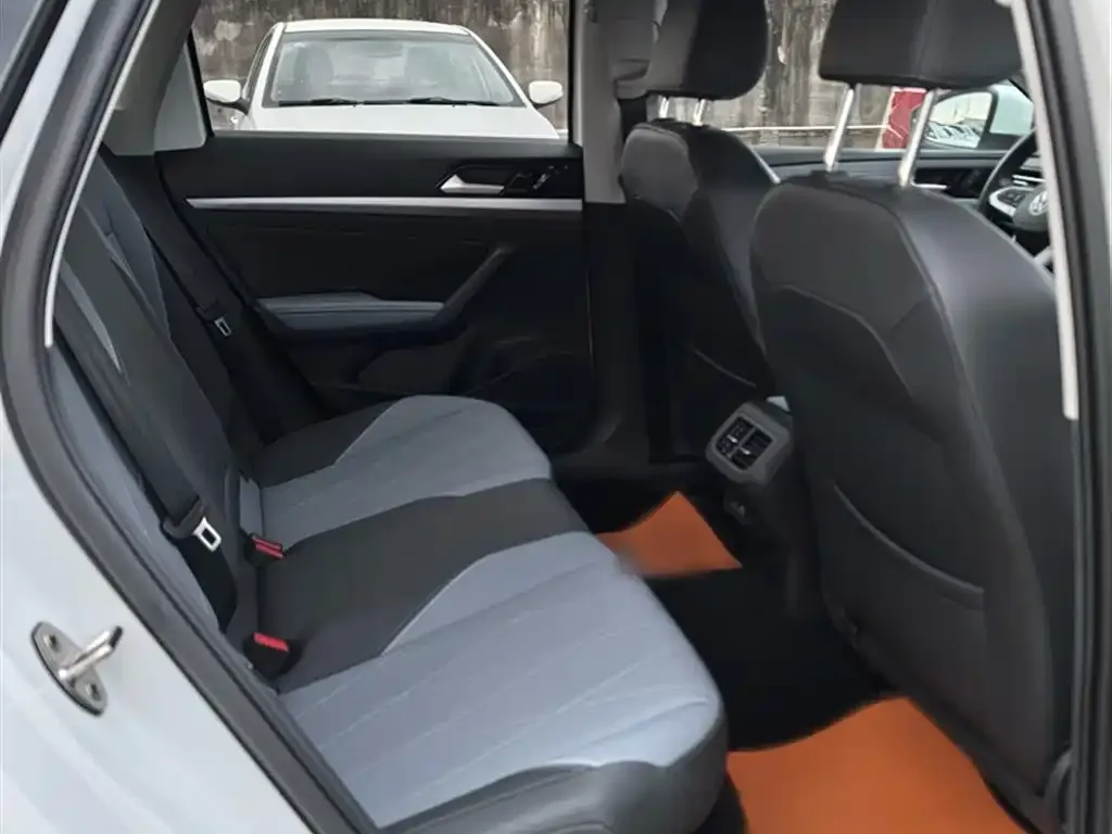Volkswagen Lavida 2023 из CN, фото 10
