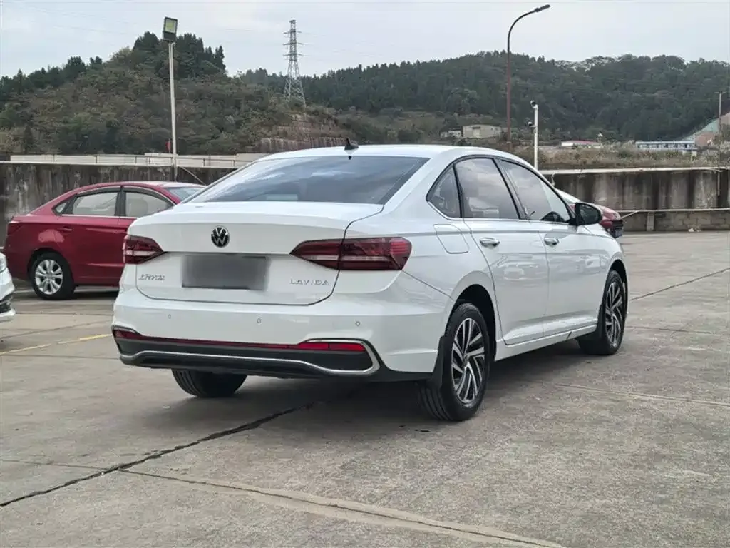 Volkswagen Lavida 2023 из CN, фото 7