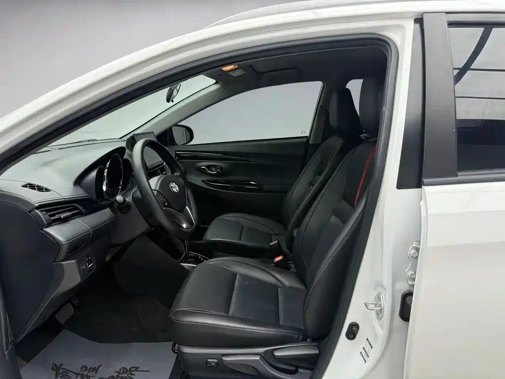 Toyota Yaris L 2022 из CN, фото 7
