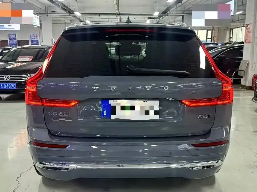 Volvo XC60 — фото 4