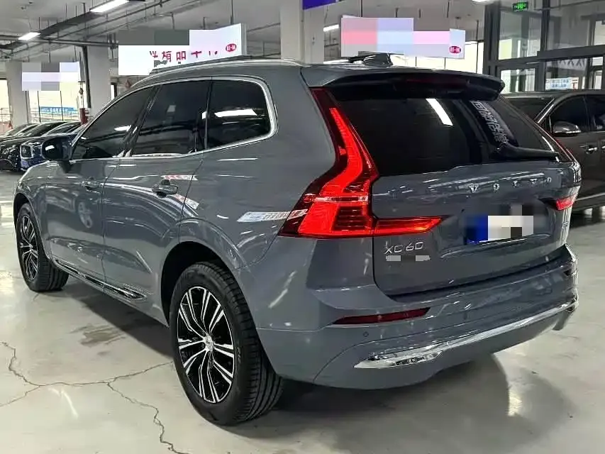 Volvo XC60 — фото 5