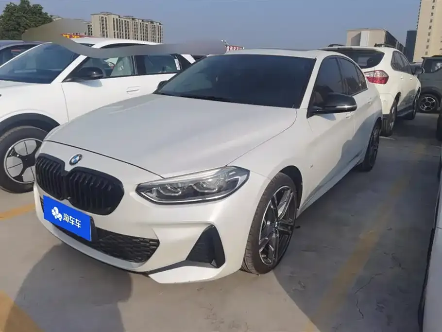 BMW 1 Series — фото 1