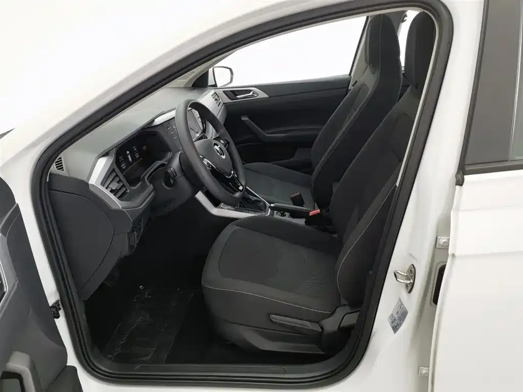 Volkswagen Polo 2023 из CN, фото 10