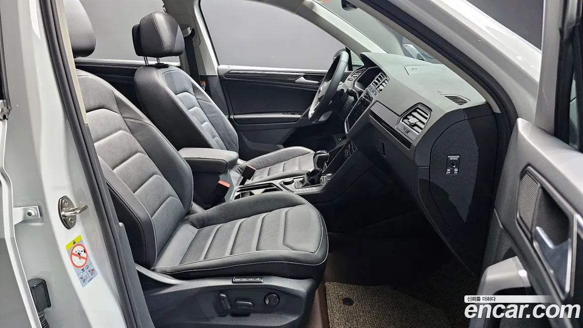 Volkswagen Tiguan 2022 из KR, фото 10
