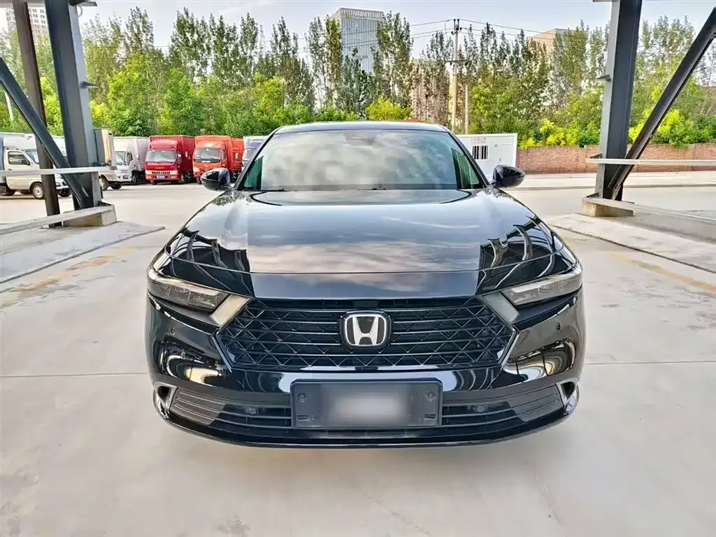 Honda Accord — фото 8