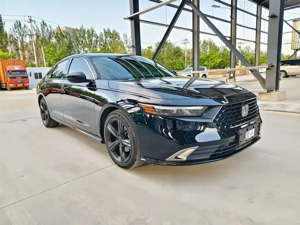 Honda Accord — фото 9