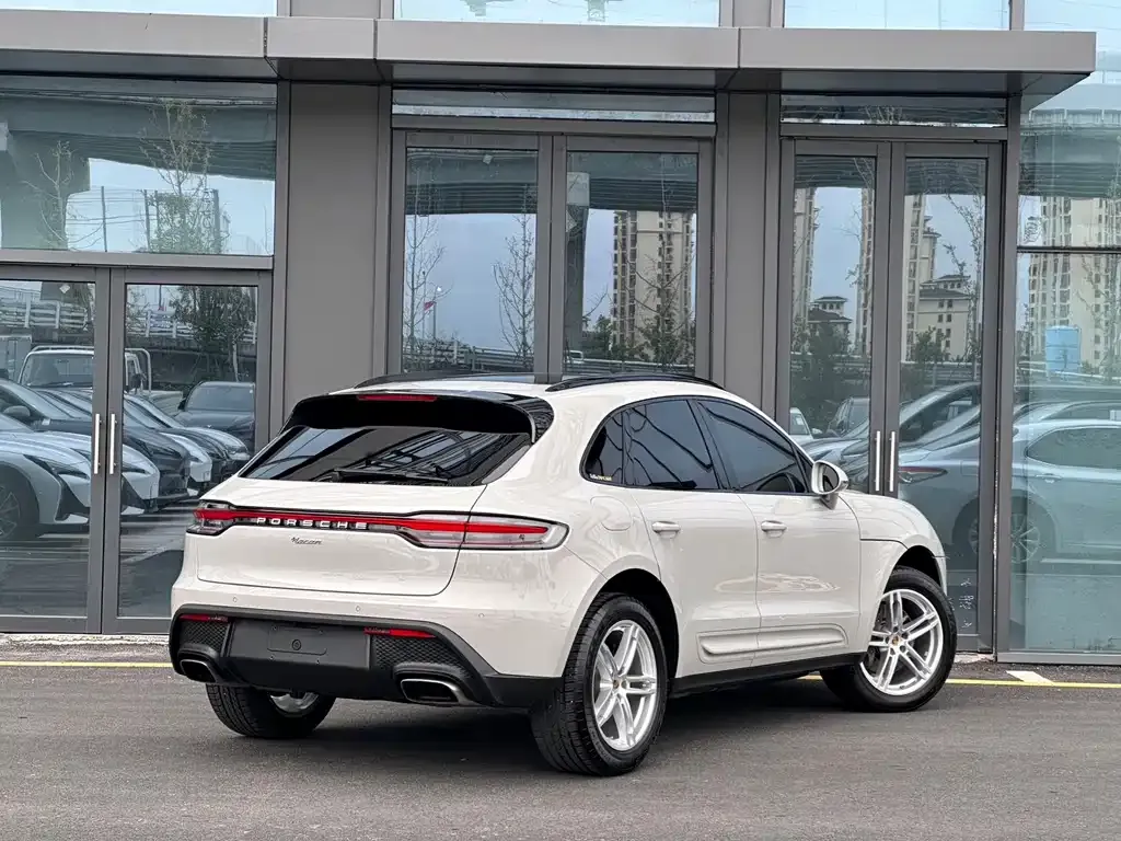Porsche Macan — фото 6