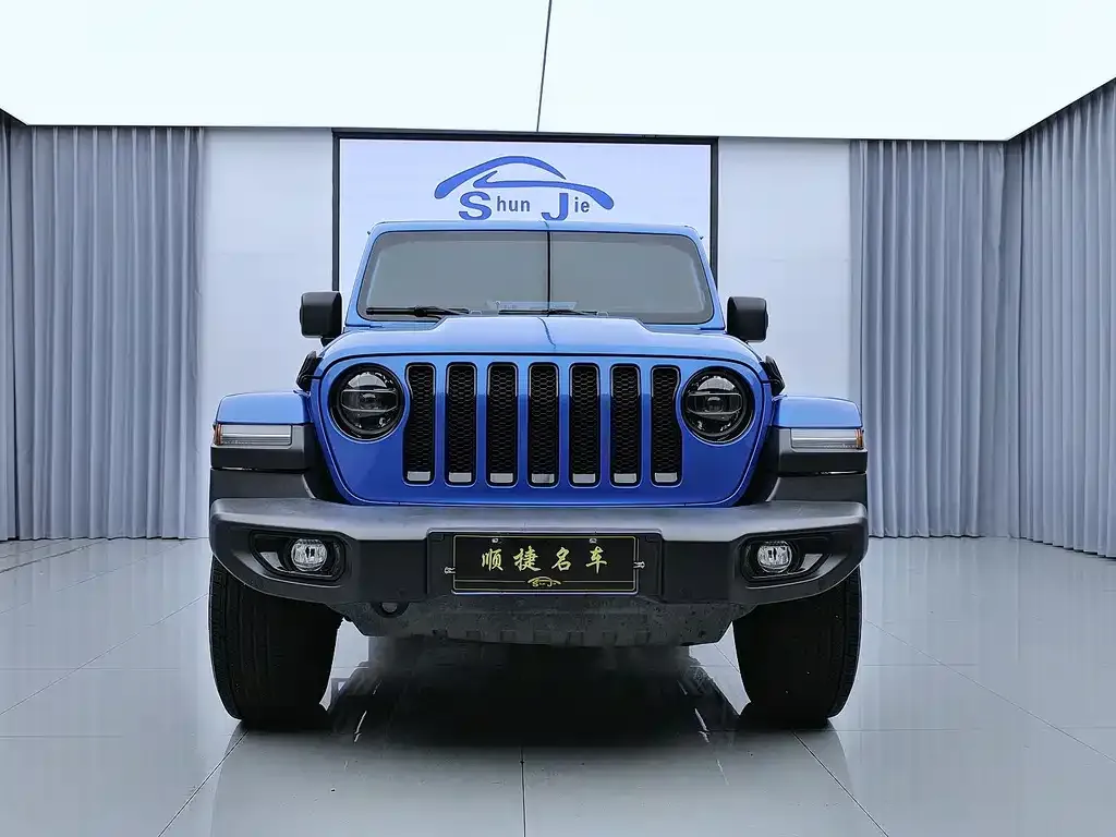 Jeep Wrangler 2023 из CN, фото 1
