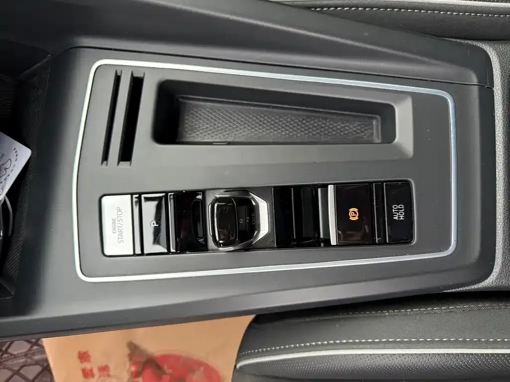 Volkswagen Golf 2022 из CN, фото 10